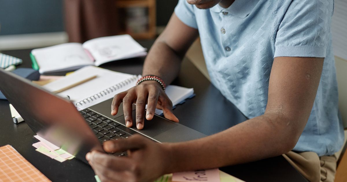 Python Programming: From Beginner Basics to Real-World Projects